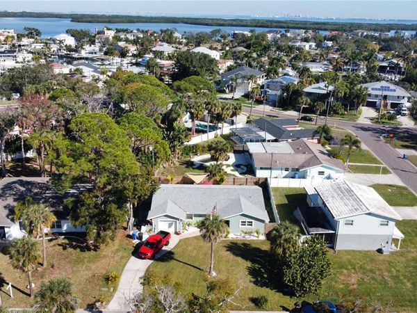 1667 N DAKOTA AVENUE NE, ST PETERSBURG, FL 33703