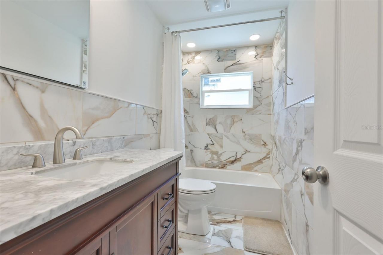 1667 N Dakota Avenue Ne, Saint Petersburg, FL 33703 Photo