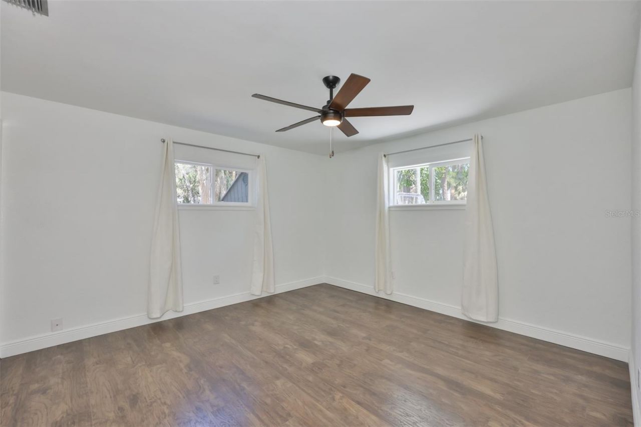 1667 N Dakota Avenue Ne, Saint Petersburg, FL 33703 Photo