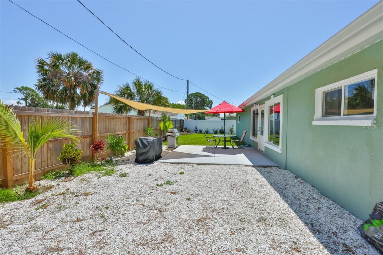 1667 N Dakota Avenue Ne, Saint Petersburg, FL 33703 Photo