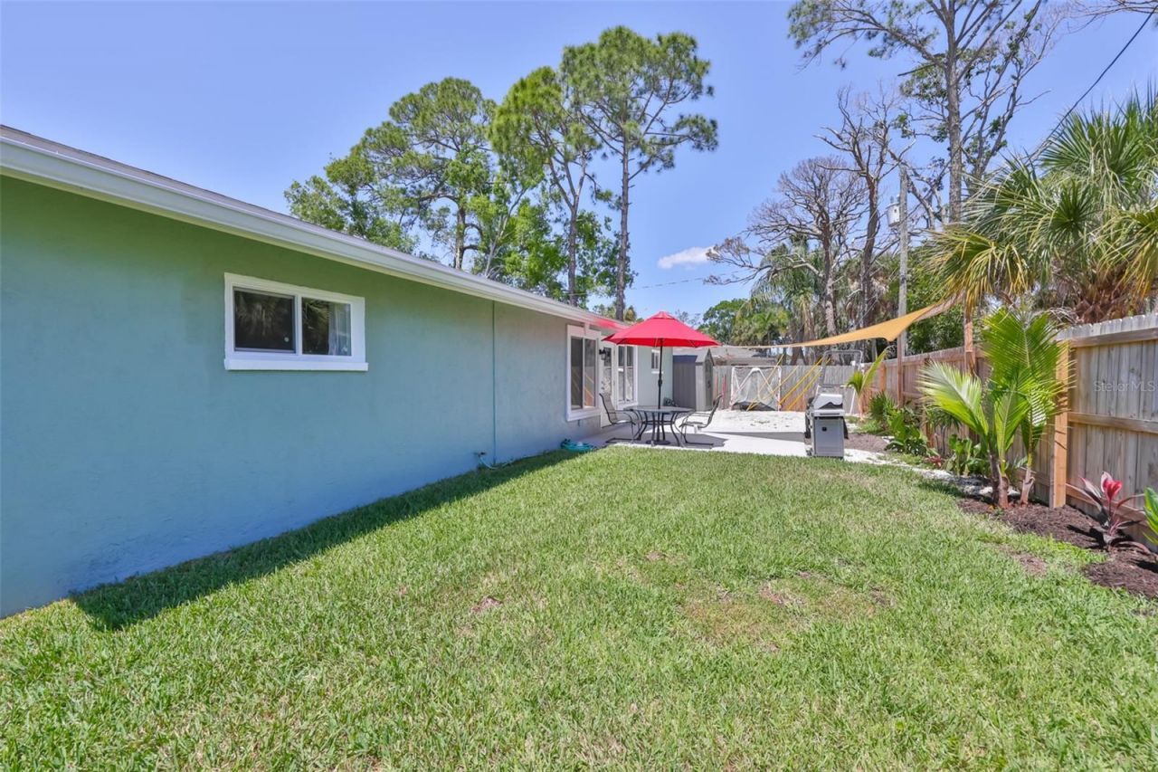 1667 N Dakota Avenue Ne, Saint Petersburg, FL 33703 Photo