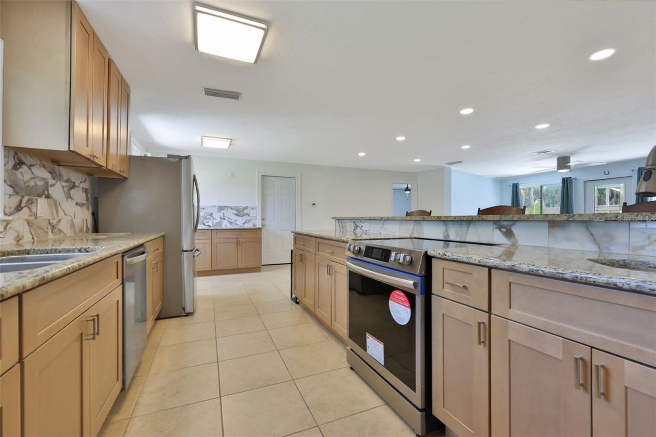 1667 N Dakota Avenue Ne, Saint Petersburg, FL 33703 Photo