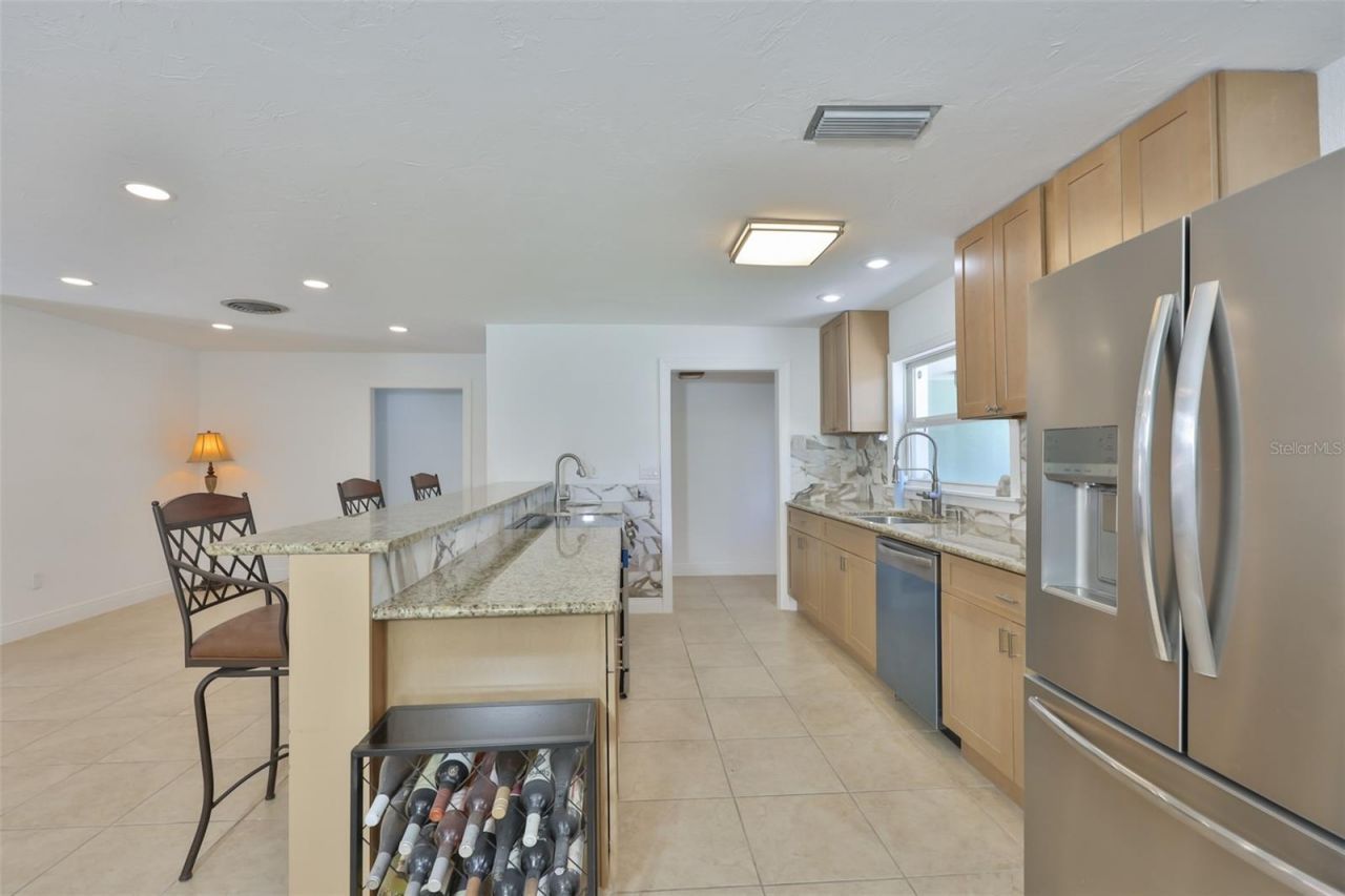 1667 N Dakota Avenue Ne, Saint Petersburg, FL 33703 Photo