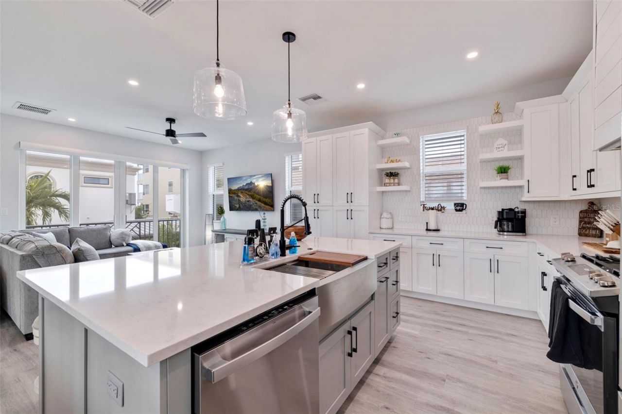 1800 Gulf Boulevard, Unit 1, Indian Rocks Beach, FL 33785 Photo