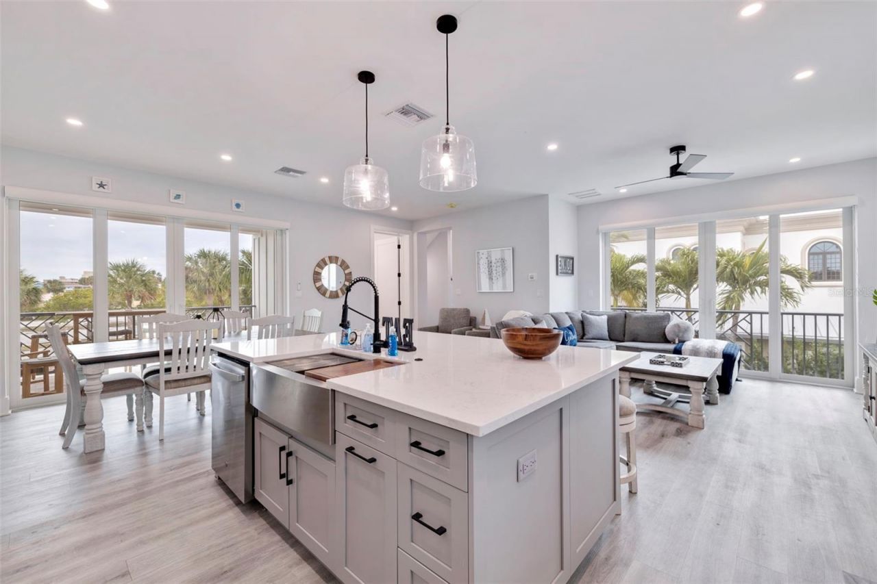 1800 Gulf Boulevard, Unit 1, Indian Rocks Beach, FL 33785 Photo