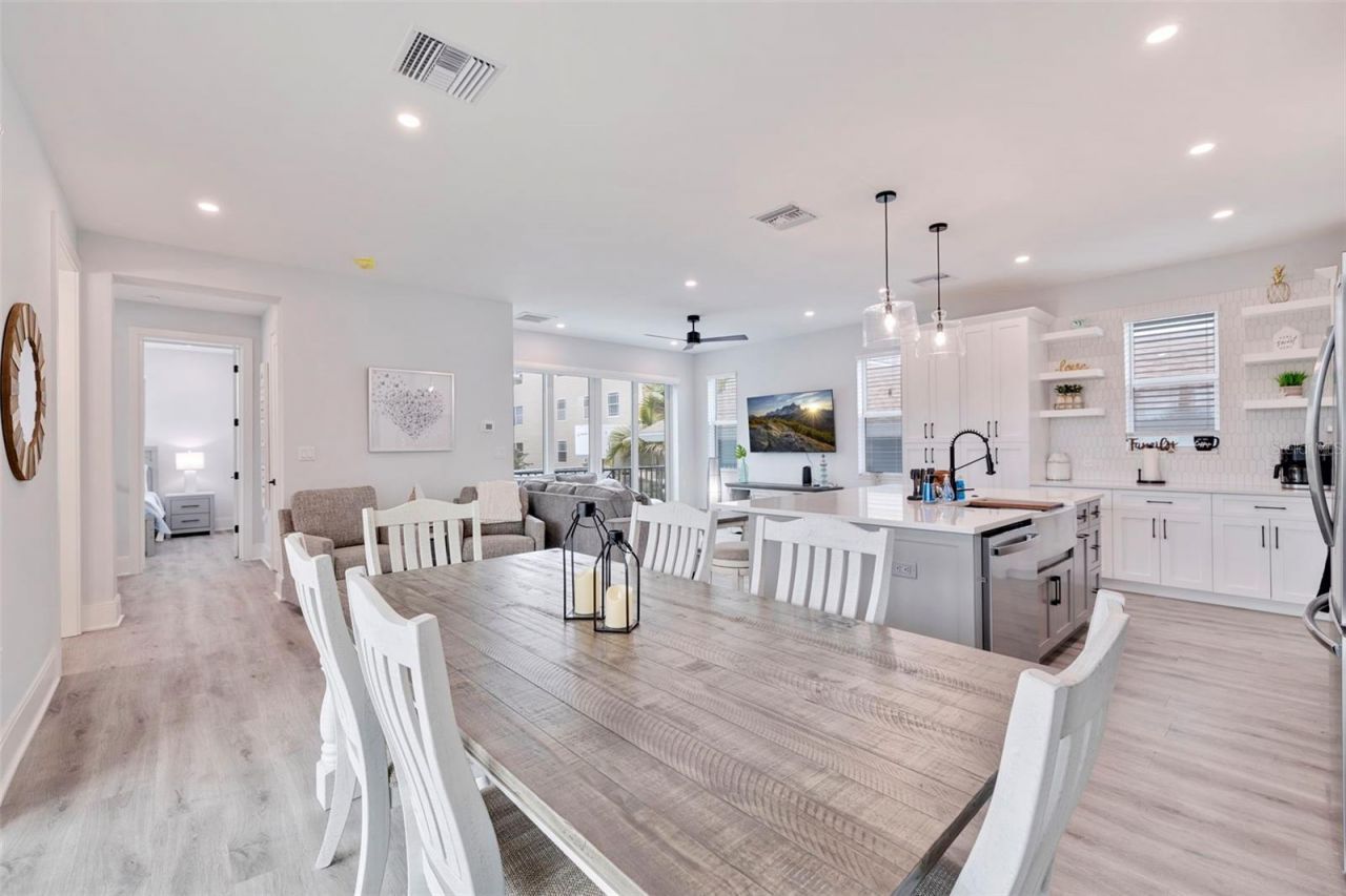 1800 Gulf Boulevard, Unit 1, Indian Rocks Beach, FL 33785 Photo