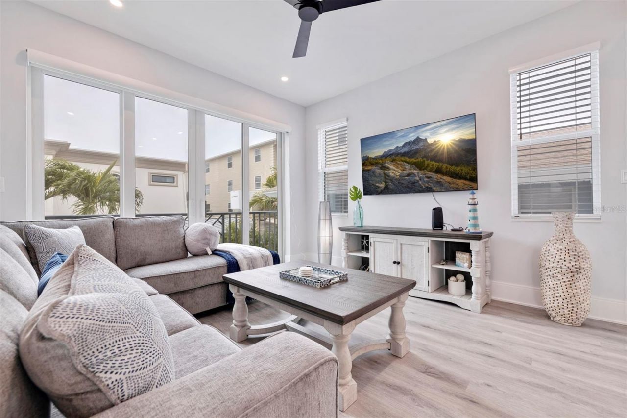 1800 Gulf Boulevard, Unit 1, Indian Rocks Beach, FL 33785 Photo