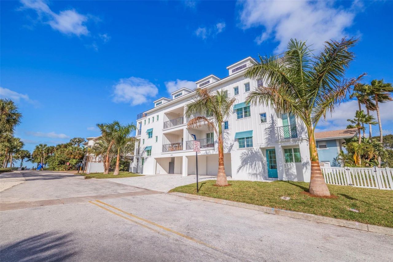 1800 Gulf Boulevard, Unit 1, Indian Rocks Beach, FL 33785 Photo