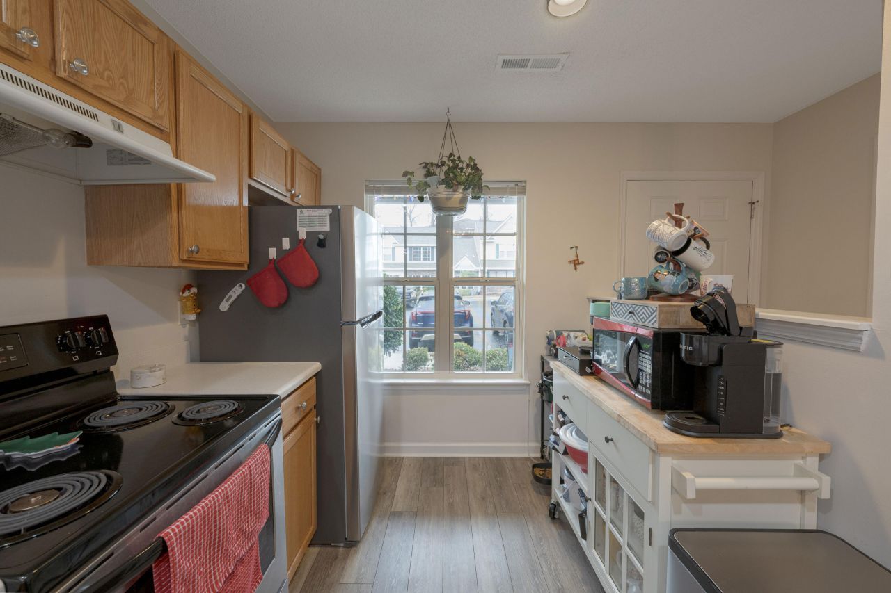 141 Brockman Way Photo 12