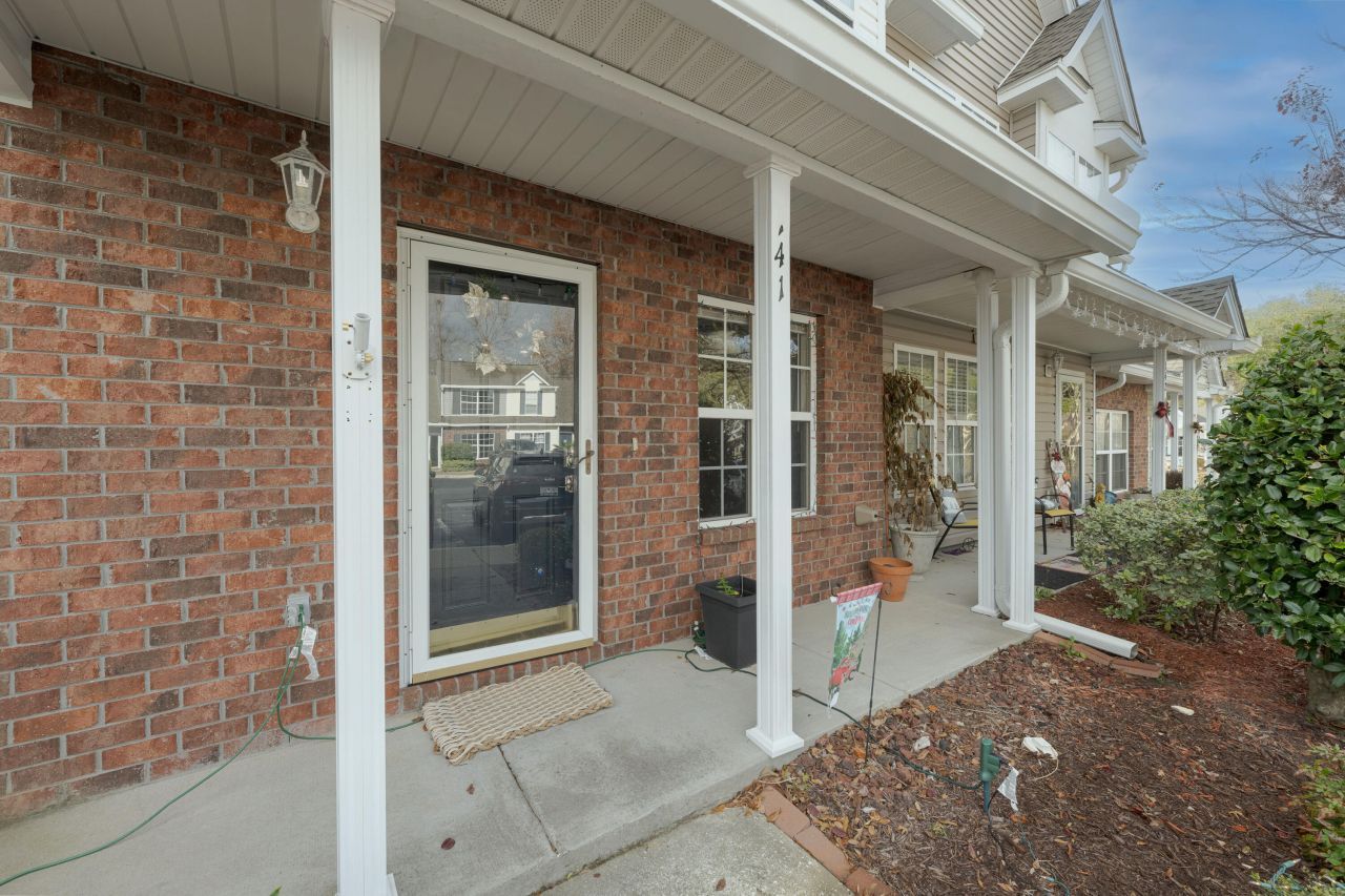 141 Brockman Way Photo 5