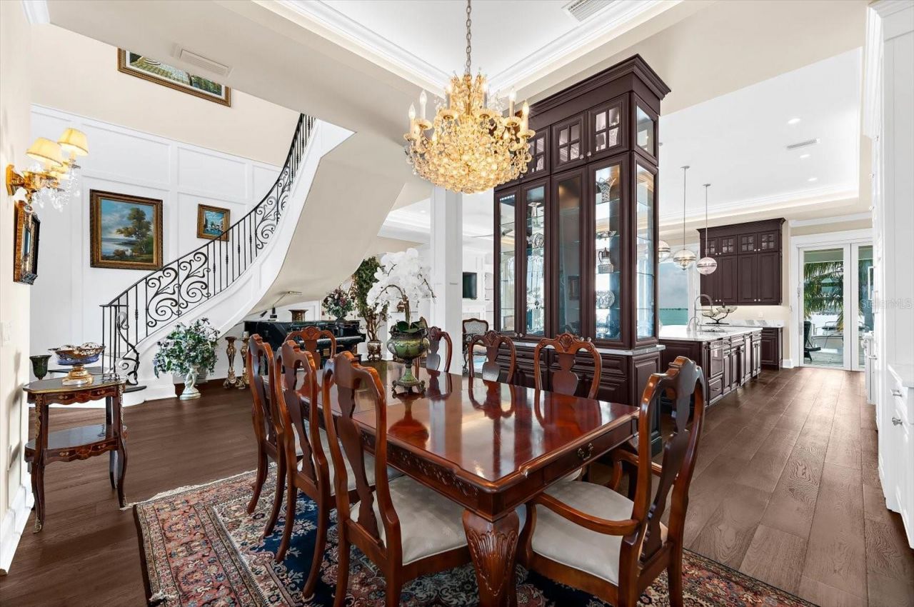 511 Bayview Drive, Holmes Beach, FL 34217 Photo