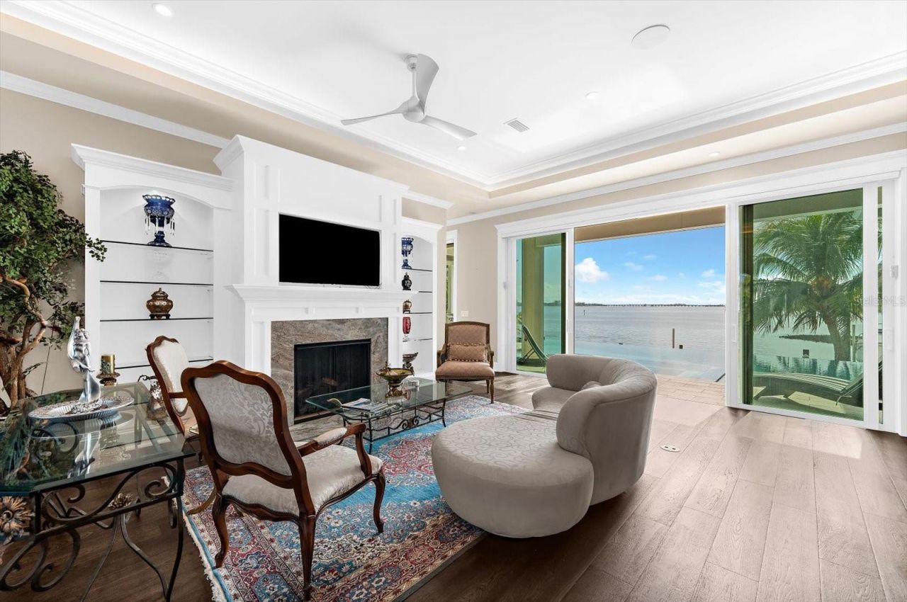 511 Bayview Drive, Holmes Beach, FL 34217 Photo