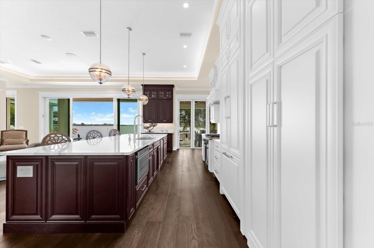 511 Bayview Drive, Holmes Beach, FL 34217 Photo