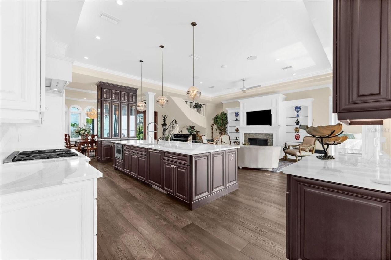 511 Bayview Drive, Holmes Beach, FL 34217 Photo