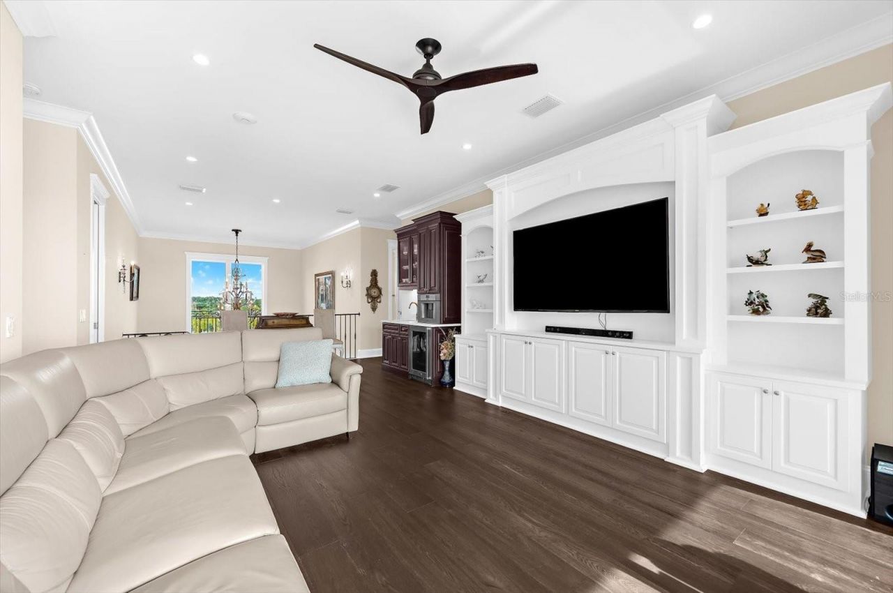 511 Bayview Drive, Holmes Beach, FL 34217 Photo