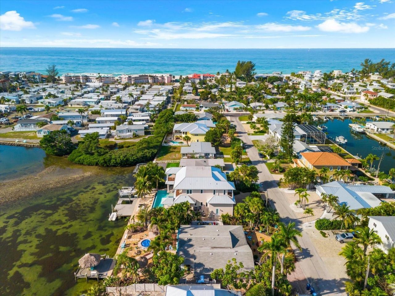 511 Bayview Drive, Holmes Beach, FL 34217 Photo