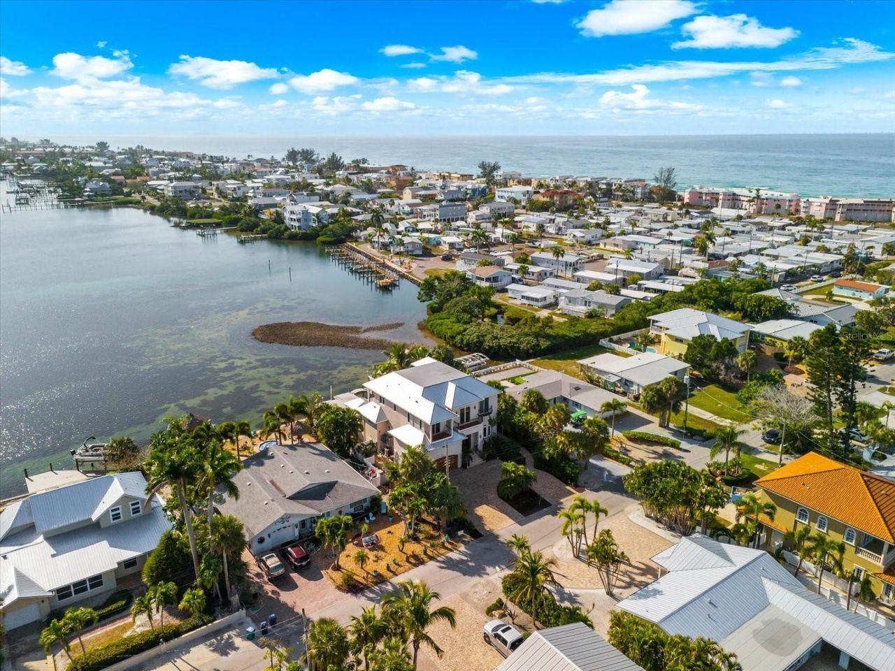 511 Bayview Drive, Holmes Beach, FL 34217 Photo