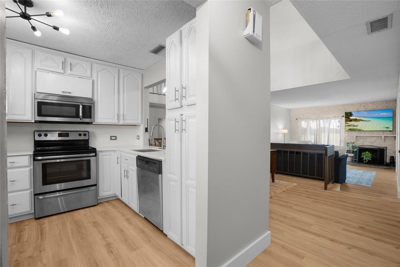 6140 Sun Boulevard S, Unit 7, Saint Petersburg, FL 33715 Photo