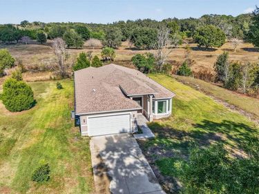 588 DOWLING CIRCLE, LADY LAKE, FL 32159