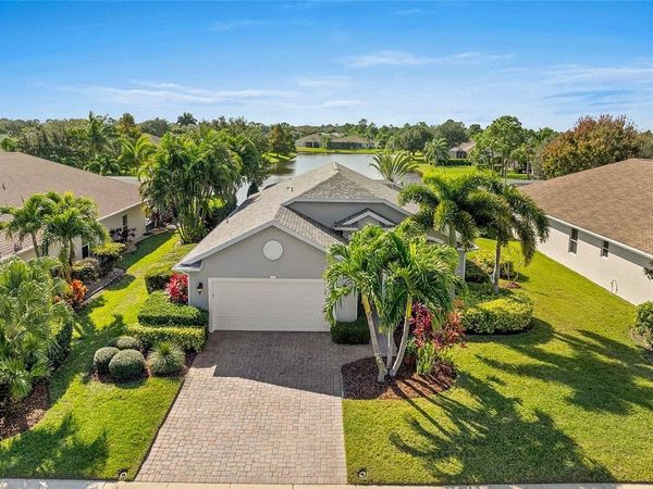 567 Gossamer Wing Way, Sebastian, FL 32958