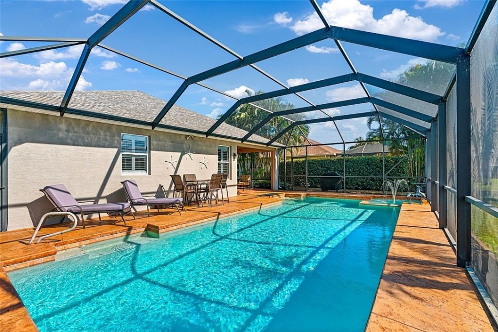 567 Gossamer Wing Way, Sebastian, FL 32958 Photo