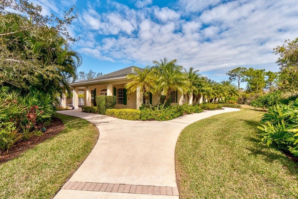 567 Gossamer Wing Way, Sebastian, FL 32958 Photo
