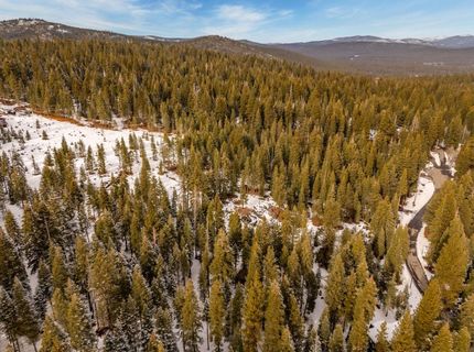 11392 Lockwood Drive, Truckee, CA 96161 Photo