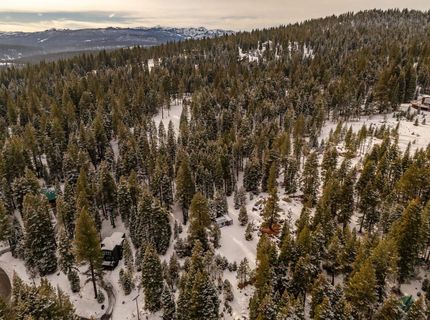 11392 Lockwood Drive, Truckee, CA 96161 Photo