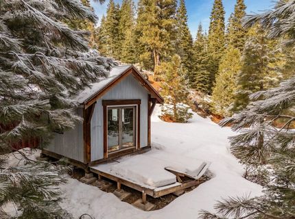 11392 Lockwood Drive, Truckee, CA 96161 Photo
