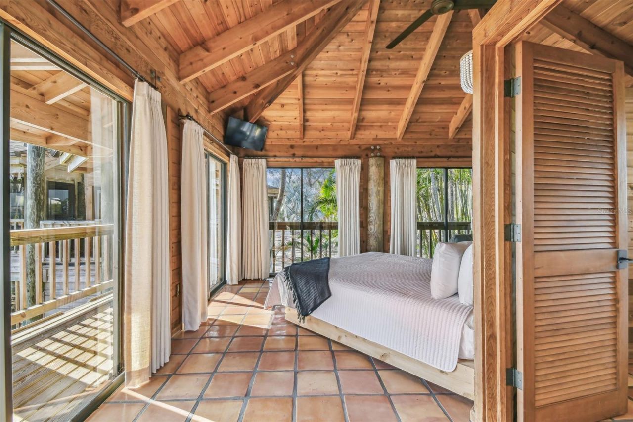 7147 La Lenaire Drive, Longboat Key, FL 34228 Photo