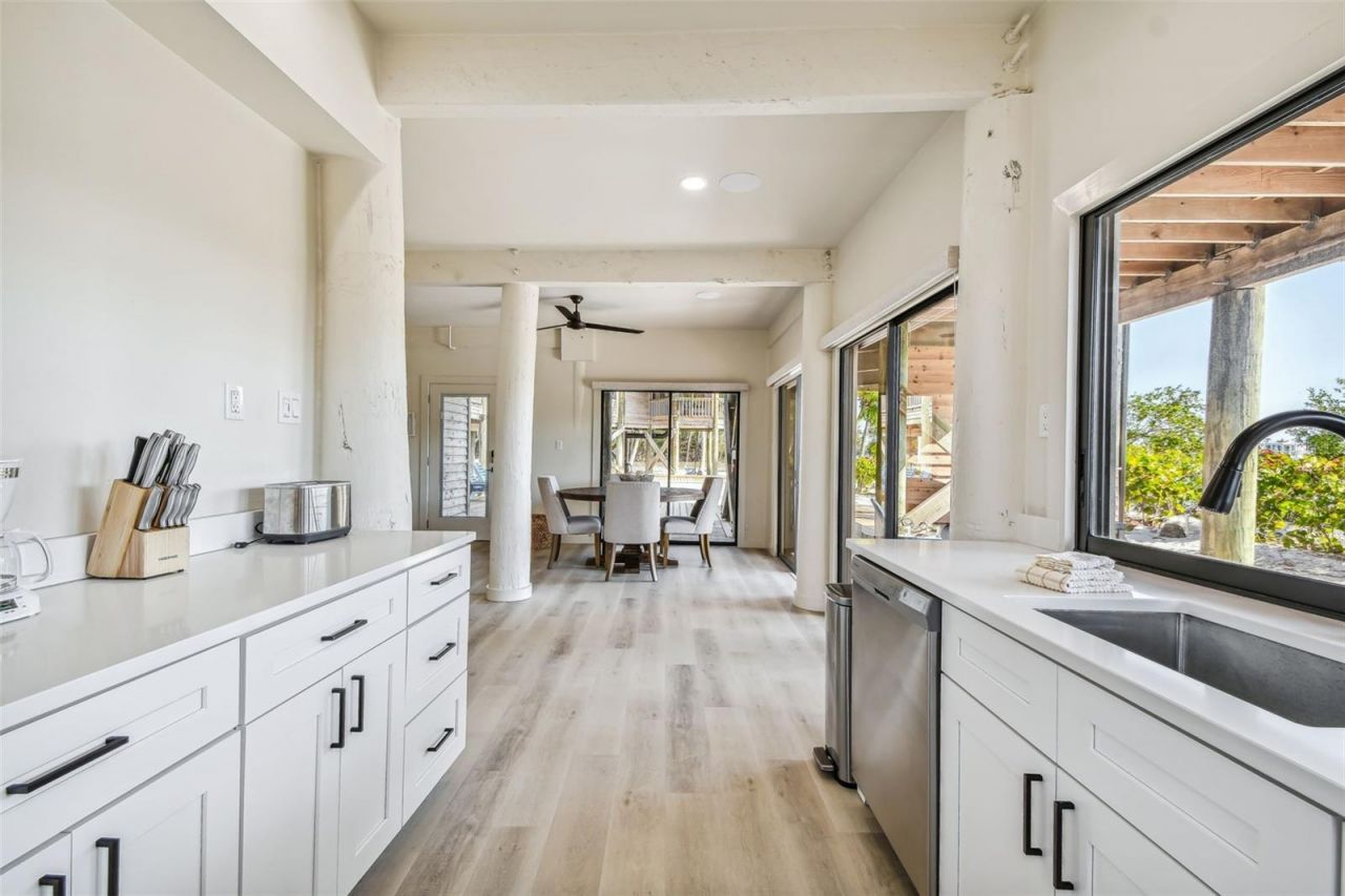 7147 La Lenaire Drive, Longboat Key, FL 34228 Photo