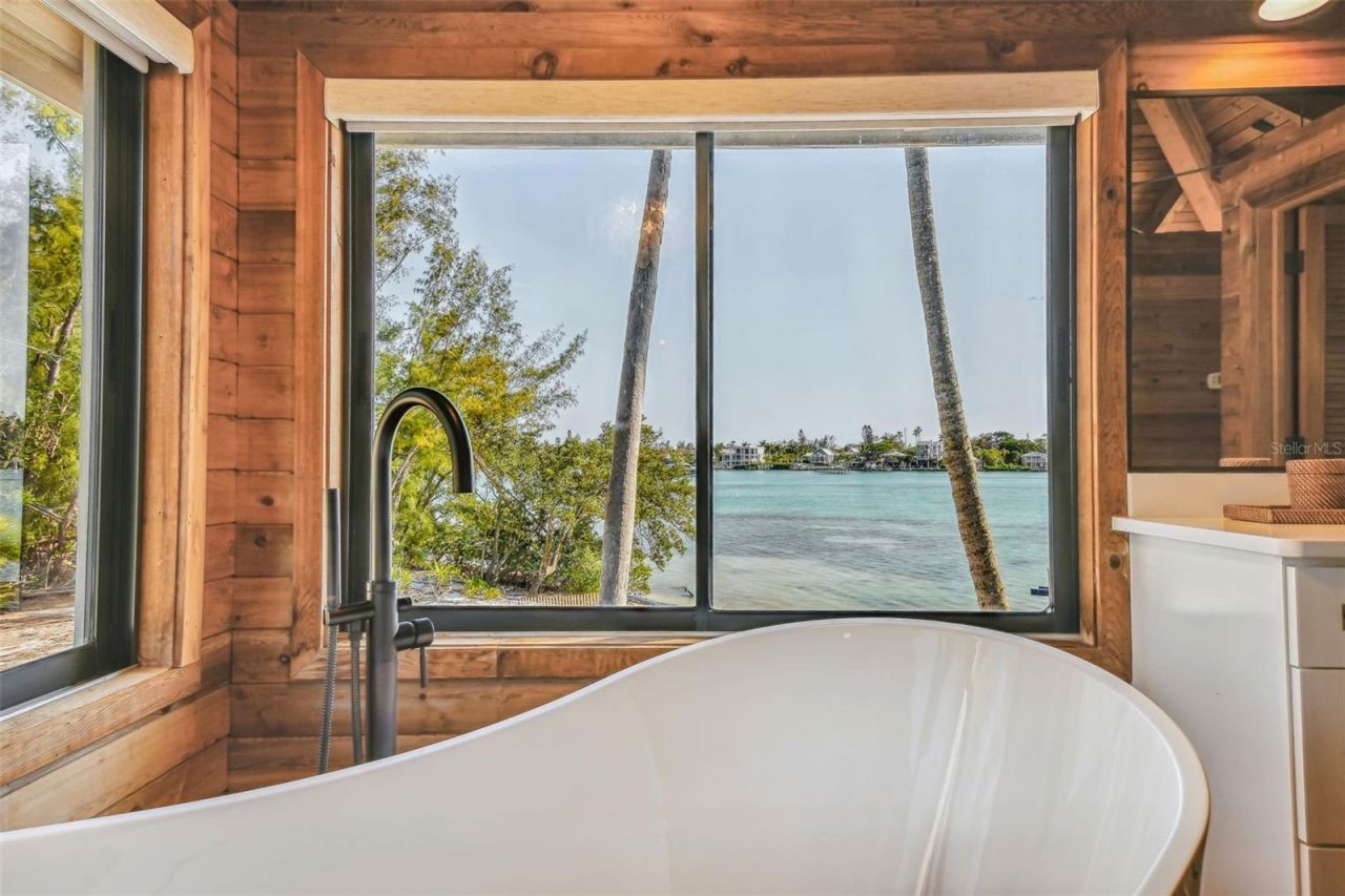 7147 La Lenaire Drive, Longboat Key, FL 34228 Photo