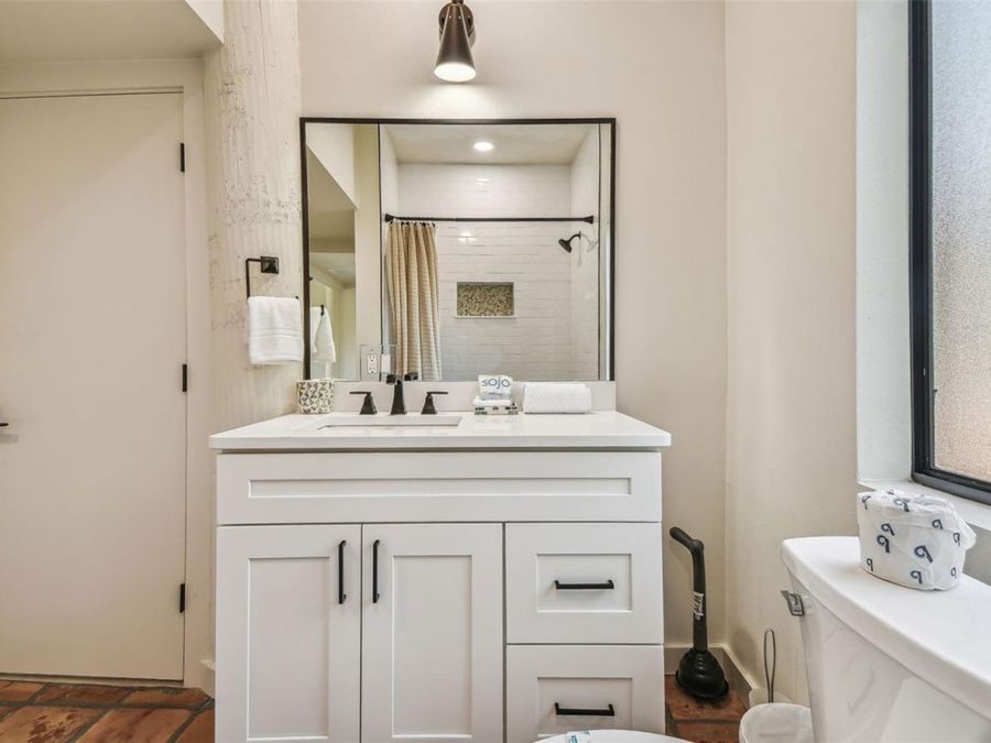 Property Image 81