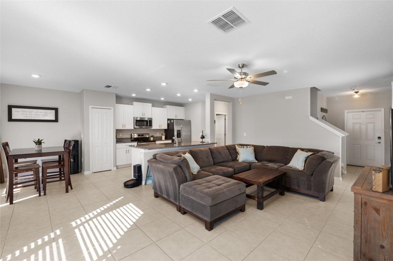 36412 Garden Wall Way, Zephyrhills, FL 33541 Photo