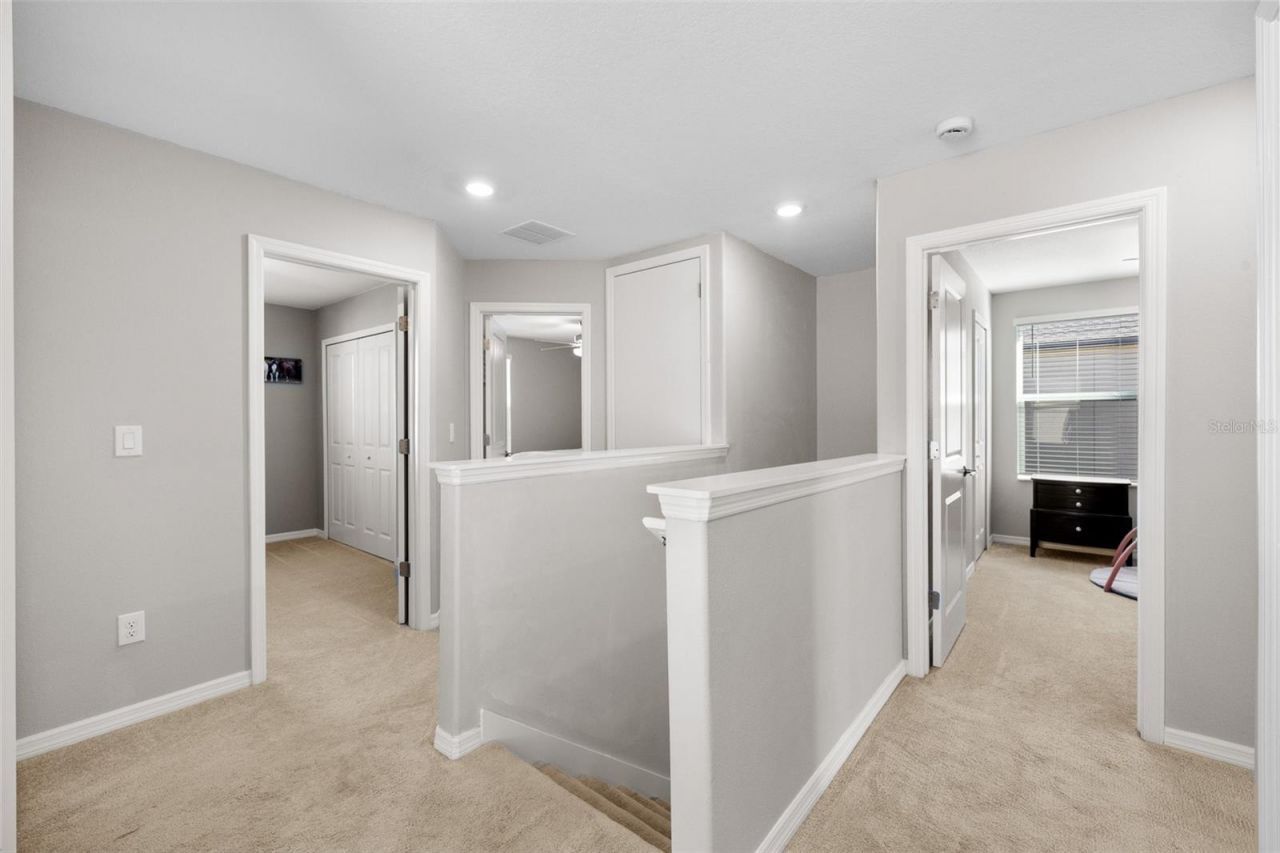 36412 Garden Wall Way, Zephyrhills, FL 33541 Photo