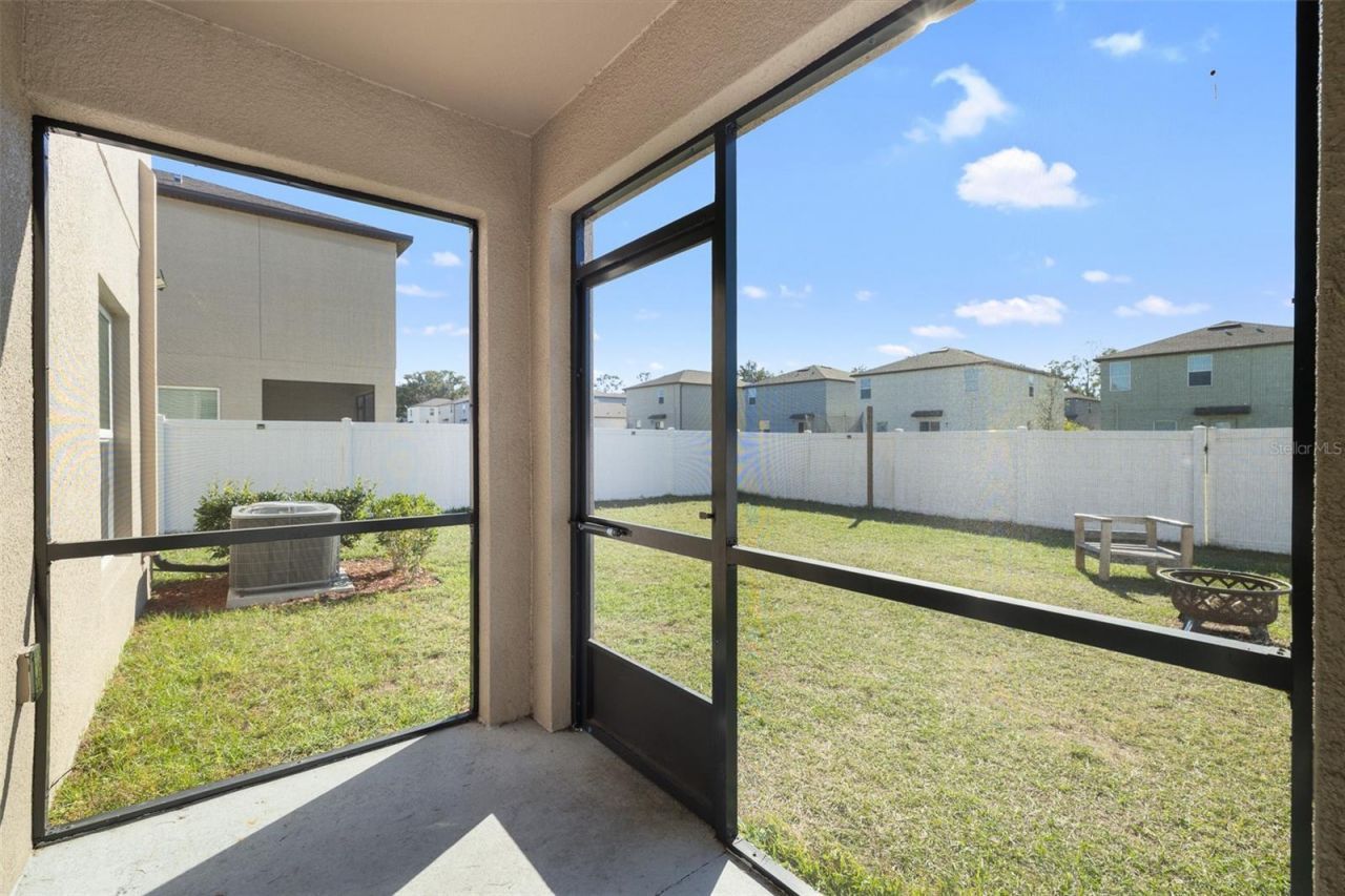 36412 Garden Wall Way, Zephyrhills, FL 33541 Photo