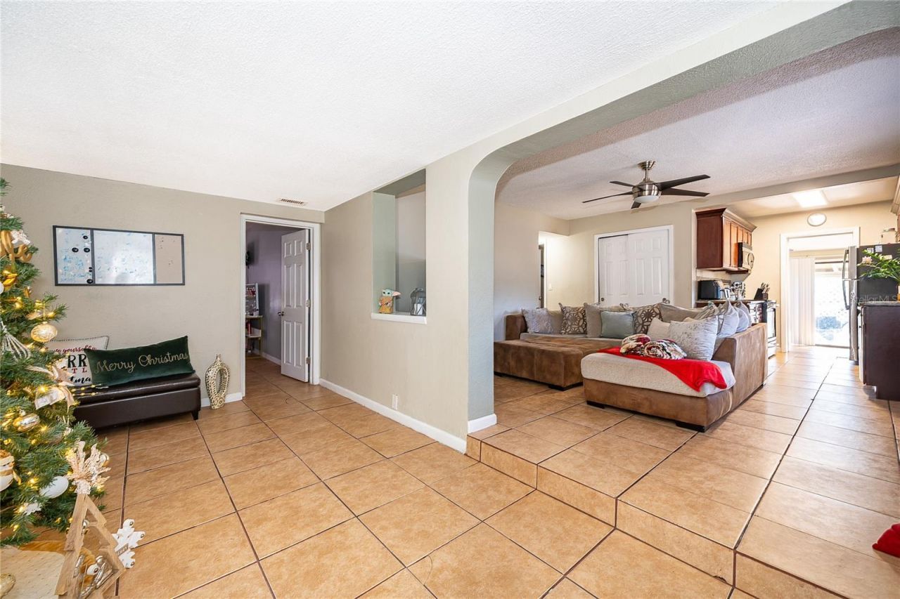 944 Halstead Street, Deltona, FL 32725 Photo