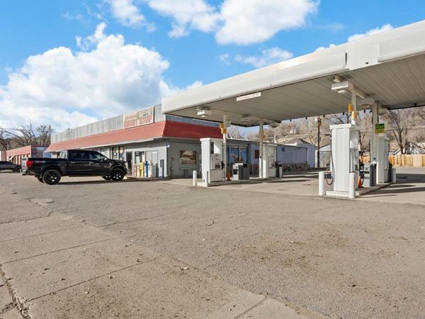 180 W Bridge Street, Hotchkiss, CO 81419