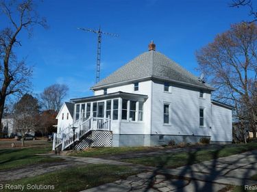 4131 Pleasant Street, North Branch Vlg, MI 48461