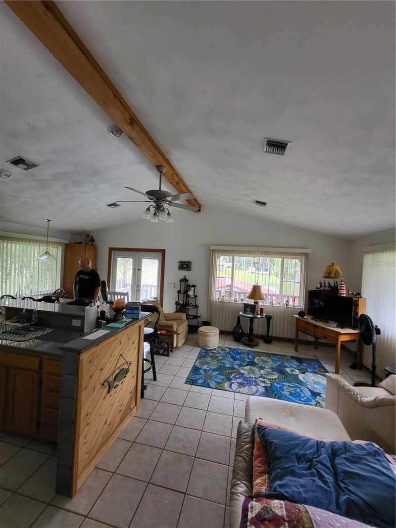 2377 NW 34th Place, Lake Panasoffkee, FL 33538 Photo