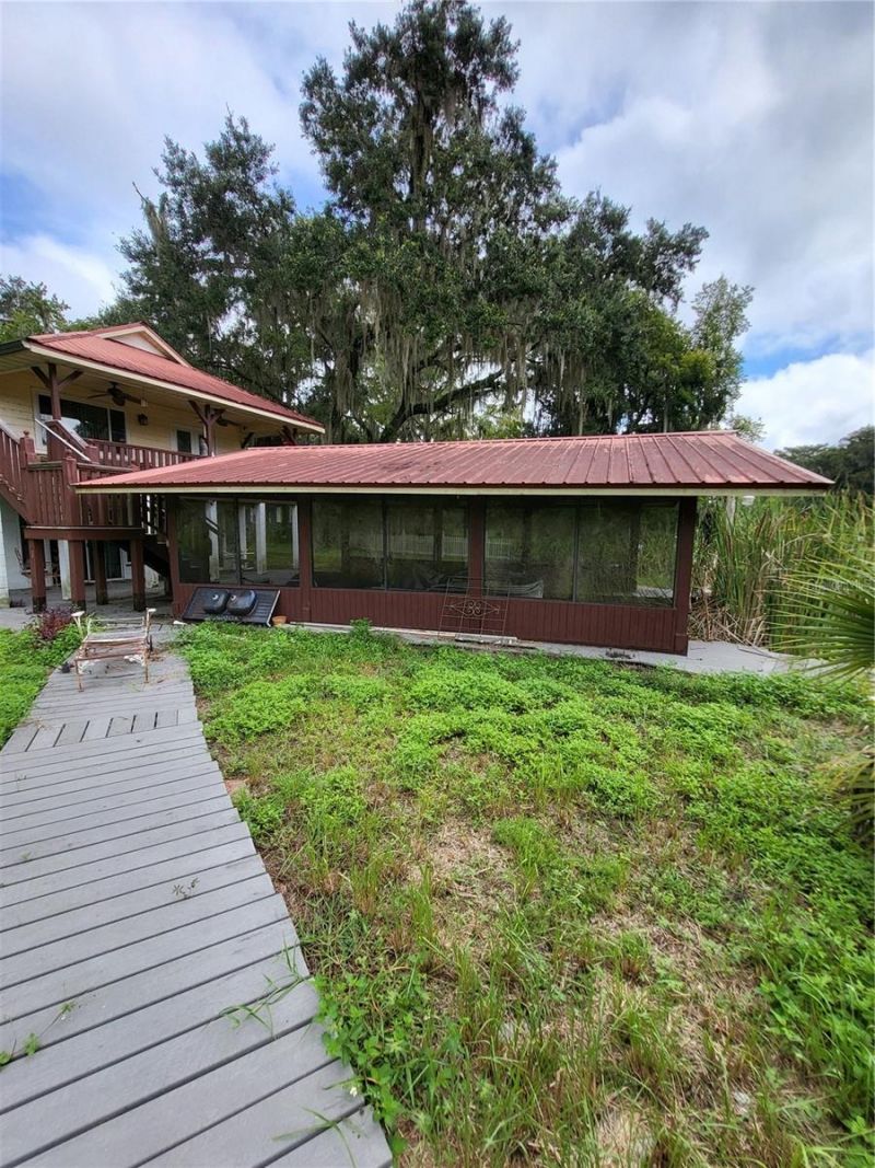 2377 NW 34th Place, Lake Panasoffkee, FL 33538 Photo