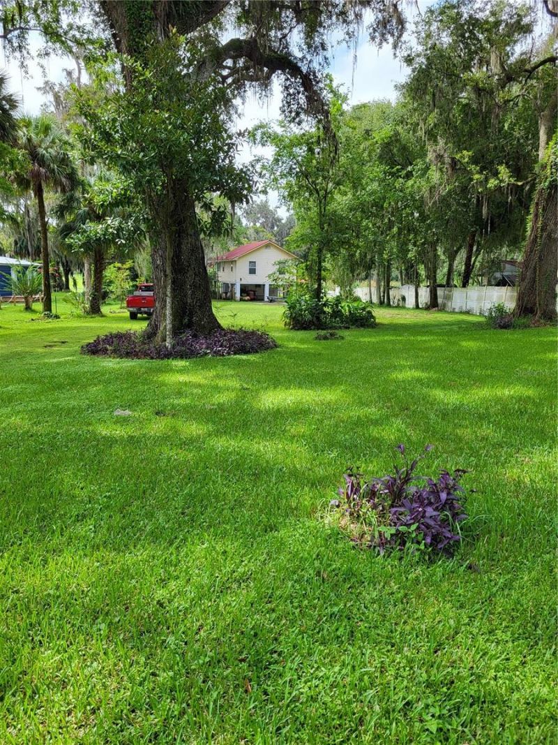 2377 NW 34th Place, Lake Panasoffkee, FL 33538 Photo
