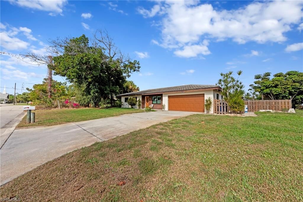 1013 Averly St, Fort Myers, FL 33919 Photo