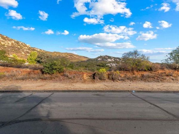 87 Presilla Dr, Jamul, CA 91935