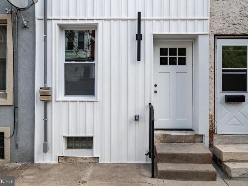 2215 N Mutter Street, Philadelphia, PA 19133 Main Photo
