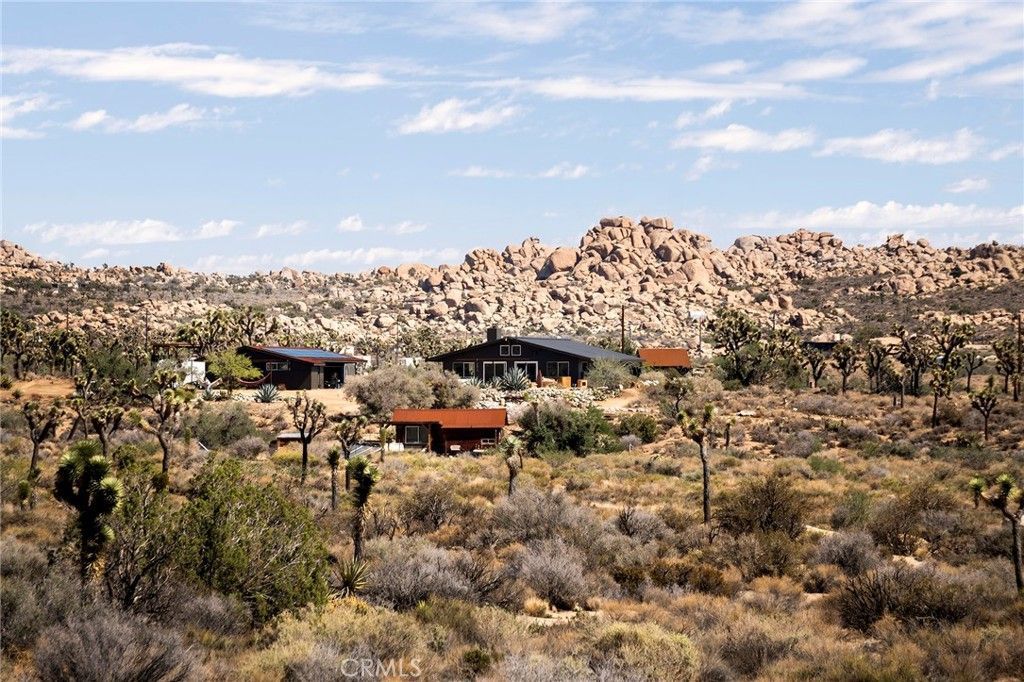 2680 Vine, Pioneertown, CA 92268 Main Photo