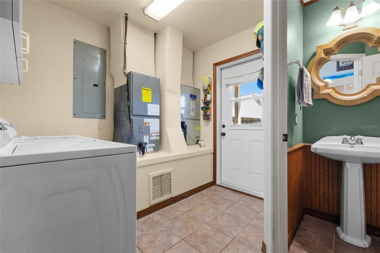 6109 SW Elim Church Road, Fort White, FL 32038 Photo