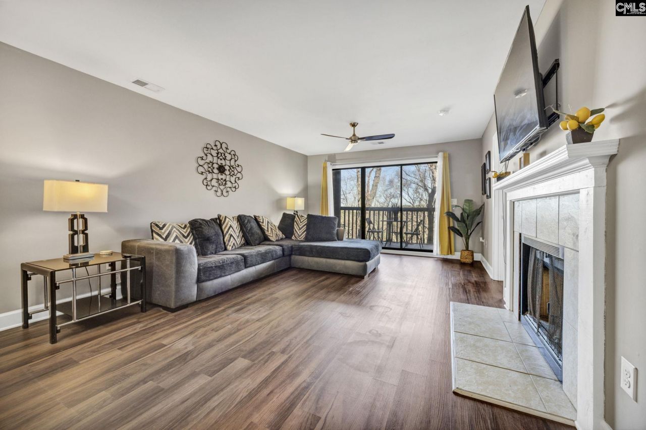 226 Edgewater Lane  Photo 12