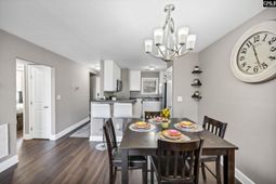 226 Edgewater Lane  photo 4