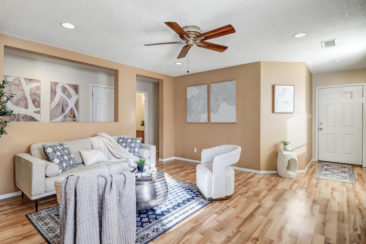 2435 Woodhill Drive Nw, Albuquerque, NM 87120 Main Photo